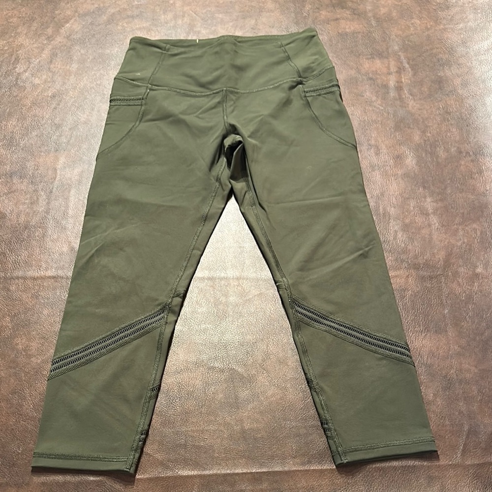 Victoria’s Secret Olive Green Knockout Leggings